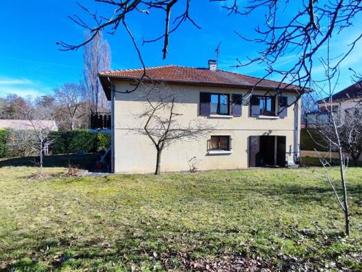 Maison à vendre 300 000 € 4 pièces 3 chambres 143 m² 853 m² de terrain Route des Martres Le Cendre 63670