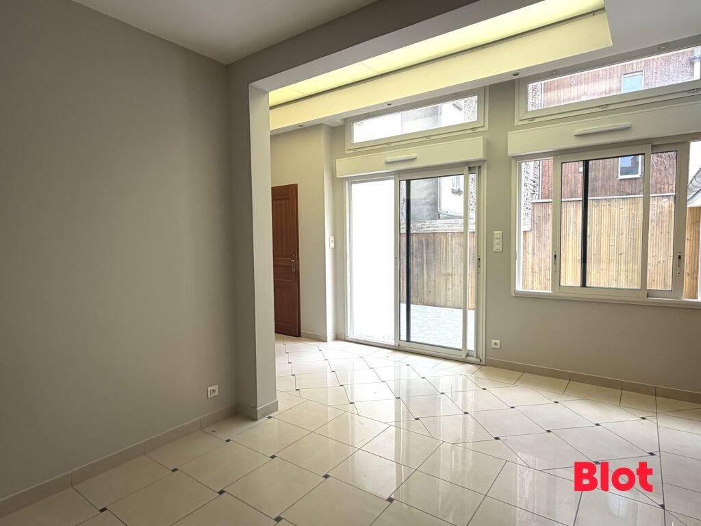 Appartement 4 pièces 92 m² · à Fougères · 91,9 m² · 855 €/mois