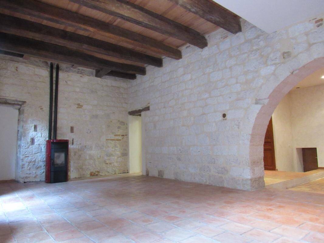 Maison 9 pièces 223 m² · à Castelnau-de-Montmiral · 223 m² · 290 000 €