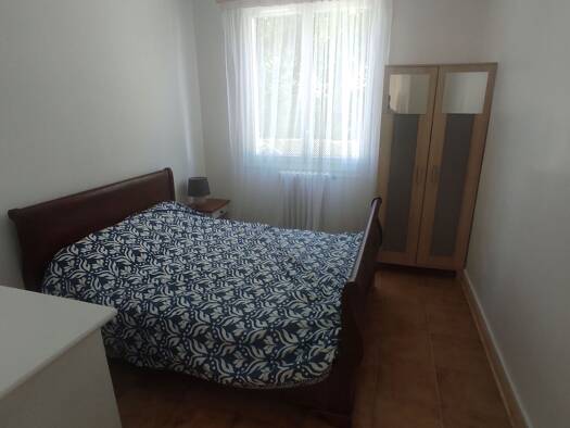 Colocation à louer 455 € 4 pièces 3 chambres 90 m² RDC/4 De Gaulle-Ménardière Saint-Cyr-sur-Loire 37540