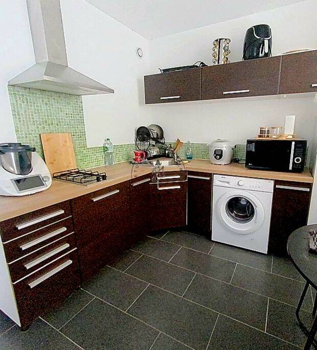 Appartement 1 pièce 41 m² · à Lyon 8ème Arrondissement · 40,6 m² · 145 000 €