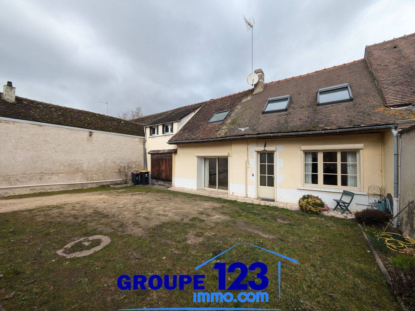 Maison 7 pièces 156 m² · à Appoigny · 155,6 m² · 179 000 €