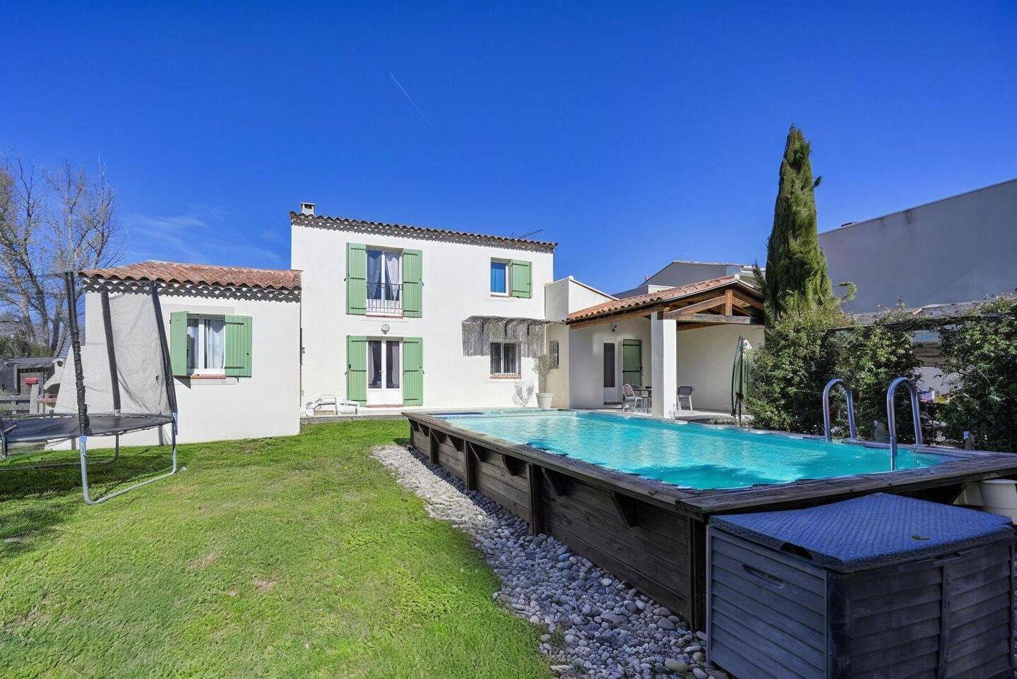 Maison 5 pièces 144 m² · à Mallemort · 143,6 m² · 456 000 €