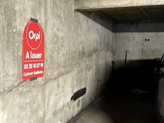 Parking à louer 15 € Graville Le Havre 76610