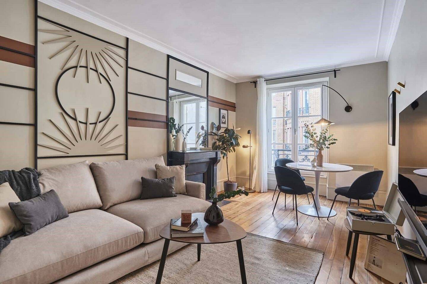 Appartement 1 pièce 57 m² · à Paris 7ème Arrondissement · 57 m² · 2 595 €/mois