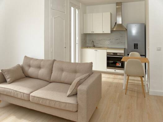 Appartement à louer 649 € 2 pièces 1 chambre 39 m² Étage 3/3 Saint Martin Perpignan 66000