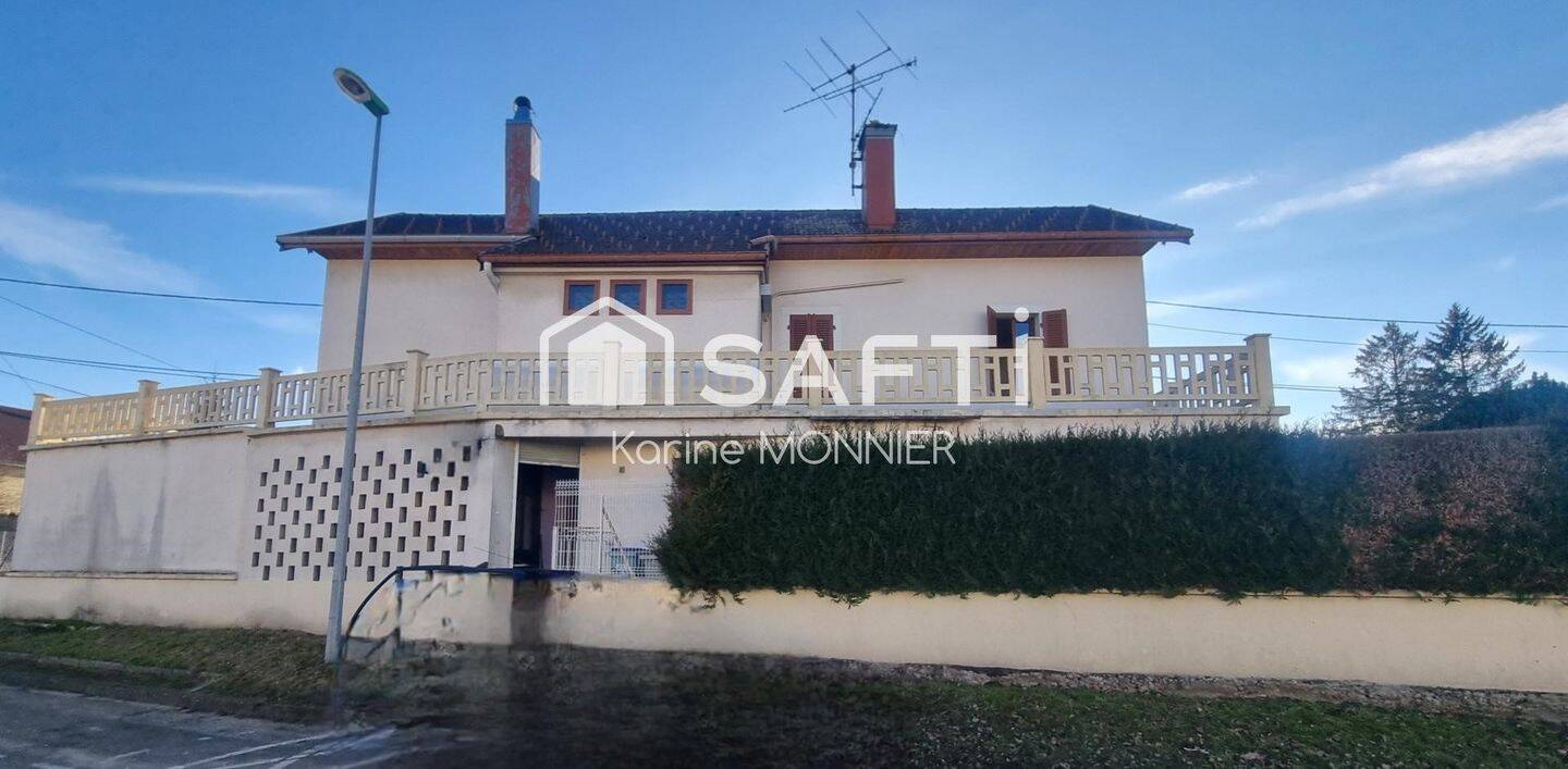 Maison 10 pièces 154 m² · à Champagnole · 154 m² · 157 000 €