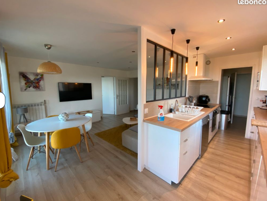 Appartement à louer 650 € 4 pièces 3 chambres 82 m² Étage 13/13 Centre Ville Tremblay-en-France 93290
