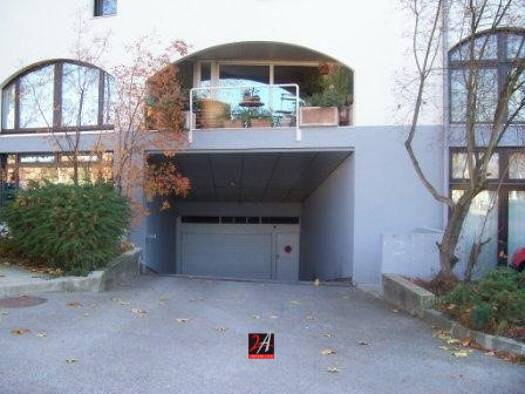 Parking à louer 92 € 13,7 m² Rumilly 74150