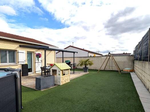 Maison de plain-pied à vendre 229 000 € 4 pièces 3 chambres 90 m² 470 m² de terrain Saint-Rambert-d'Albon 26140