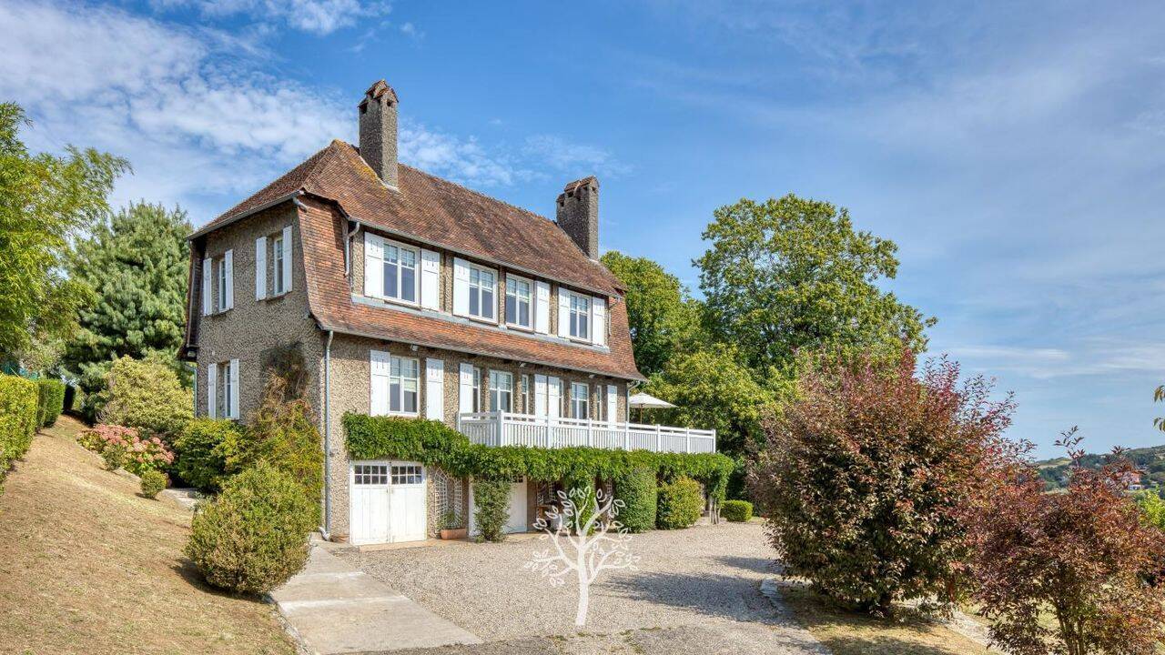 Maison 6 pièces 174 m² · à Hautot-sur-Mer · 174 m² · 1 100 000 €