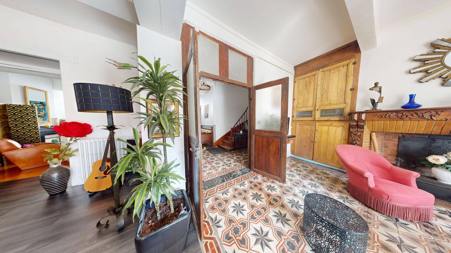 Maison 7 pièces 350 m² · à Grenade · 350 m² · 630 000 €