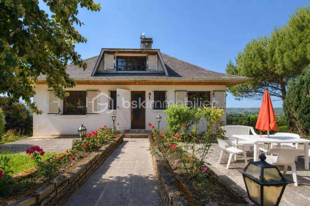 Maison 7 pièces 180 m² · à Saint-Genix-les-Villages · 180 m² · 268 000 €