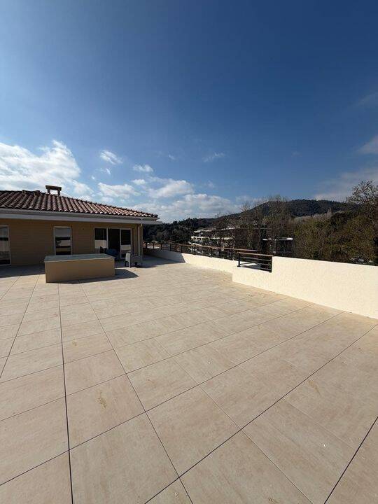 Appartement 4 pièces 76 m² · à Auribeau-sur-Siagne · 75,8 m² · 485 000 €