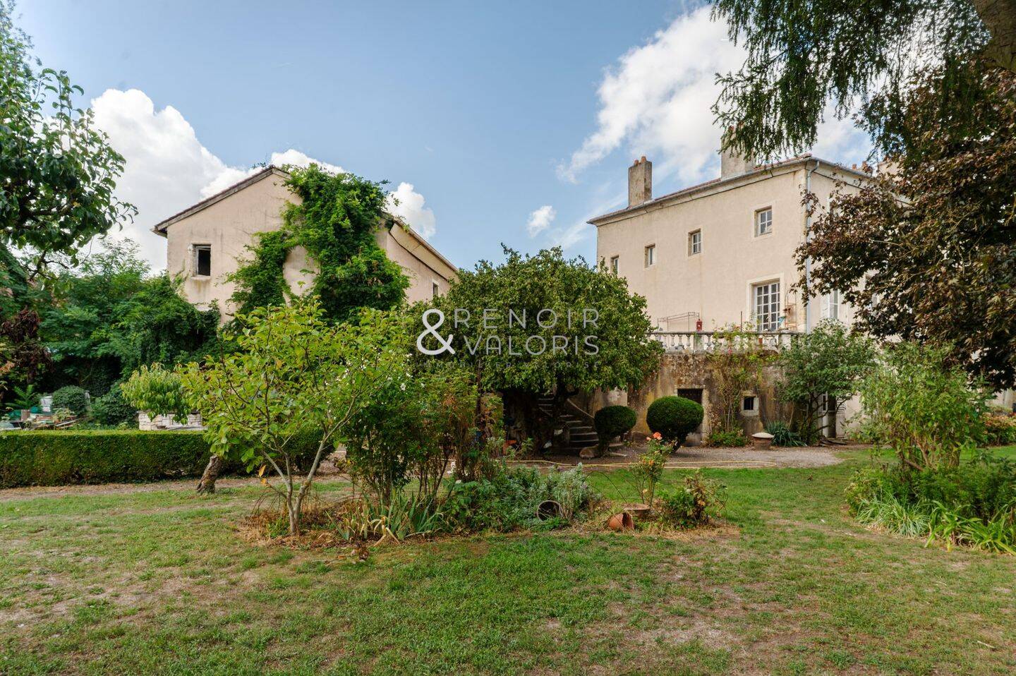 Maison 14 pièces 467 m² · à Rosières-aux-Salines · 467 m² · 425 000 €