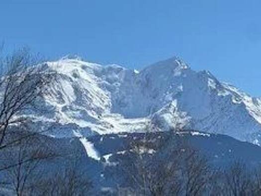 Restaurant à vendre Fonds de commerce 950 000 € 633 m² d'espace de restauration Sallanches 74700