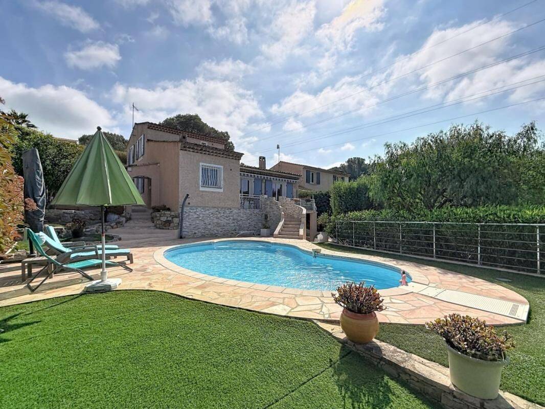 Maison 5 pièces 132 m² · à Fréjus · 132 m² · 799 000 €