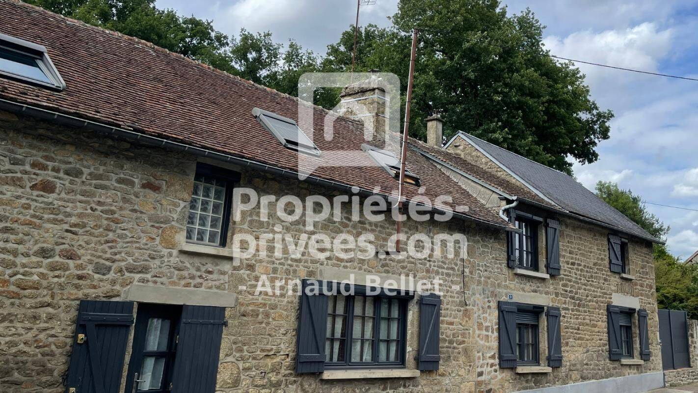 Maison 5 pièces 139 m² · à Saint-Pierre-des-Nids · 139 m² · 152 290 €
