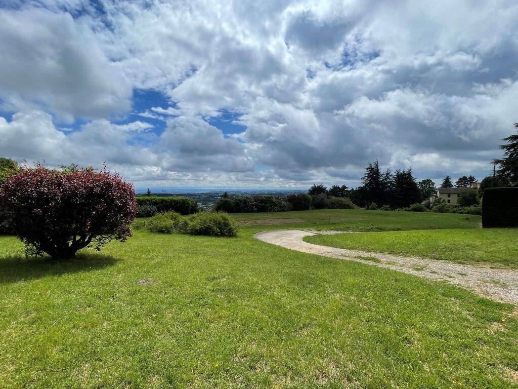 Maison 15 pièces 361 m² · à Dardilly · 361 m² · 1 370 000 €