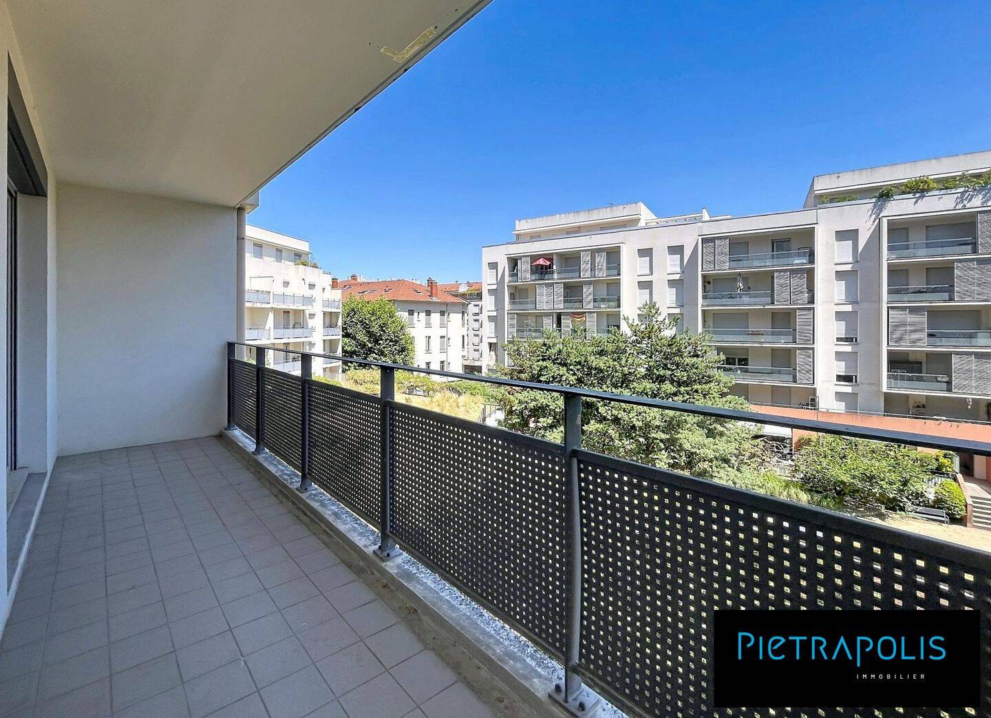 Appartement 3 pièces 72 m² · à Lyon 7ème · 72,4 m² · 329 000 €