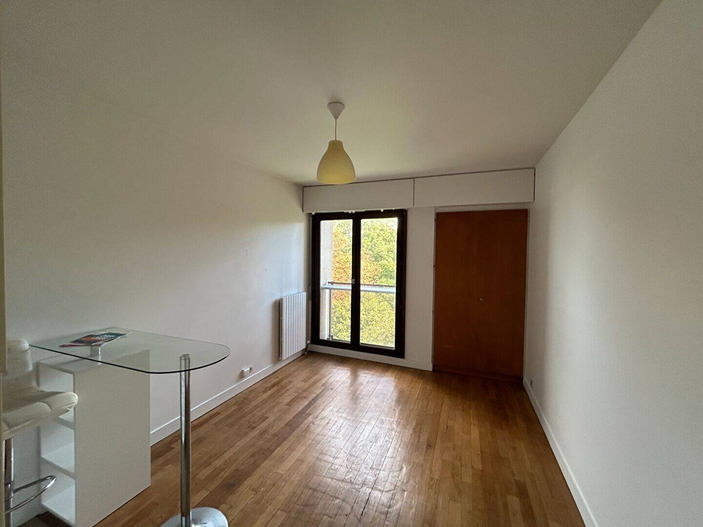 Appartement 1 pièce 21 m² · à Saint-Cloud · 21,4 m² · 590 €/mois