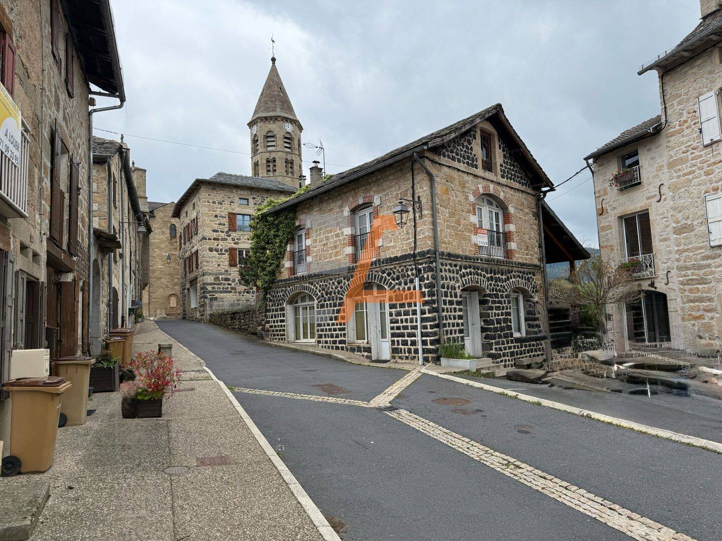 Maison 5 pièces 110 m² · à Saint-Julien-Chapteuil · 110 m² · 140 000 €