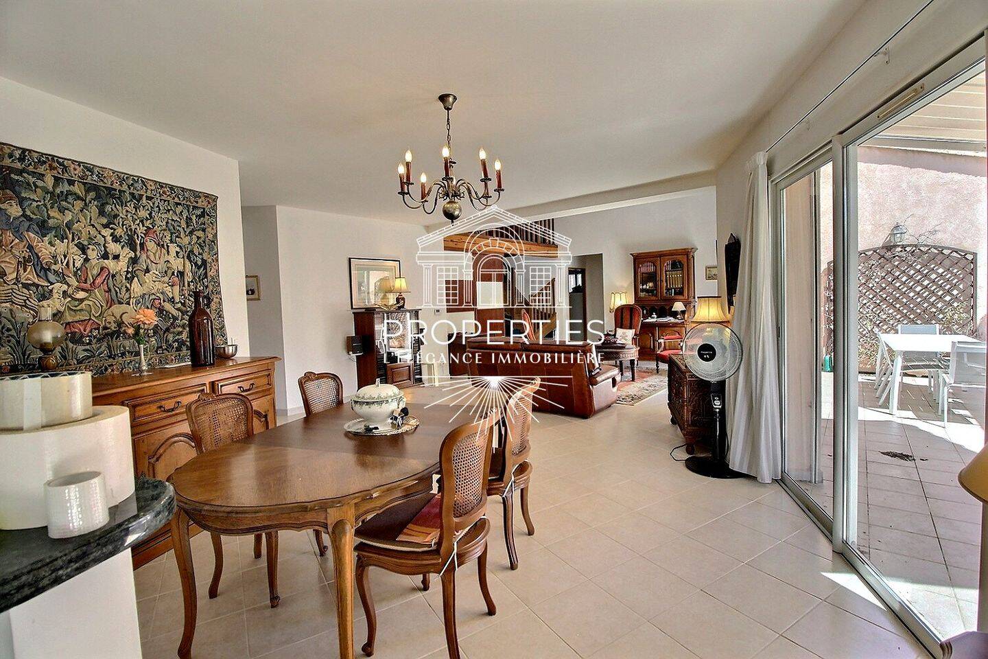 Maison 5 pièces 146 m² · à Bormes-les-Mimosas · 146 m² · 675 000 €
