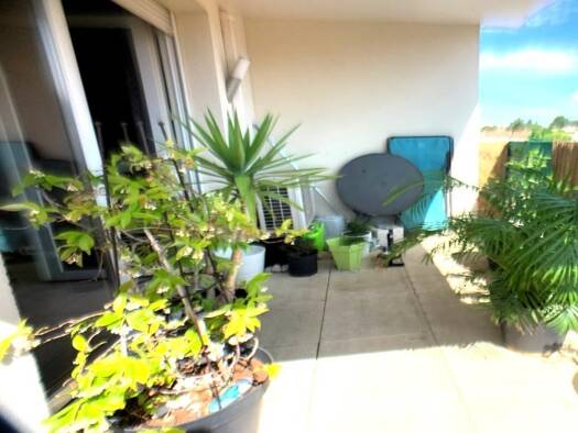 Appartement à vendre 255 000 € 3 pièces 2 chambres 70 m² Étage 2/3 Avenue de Marseille-Liourat Vitrolles 13127