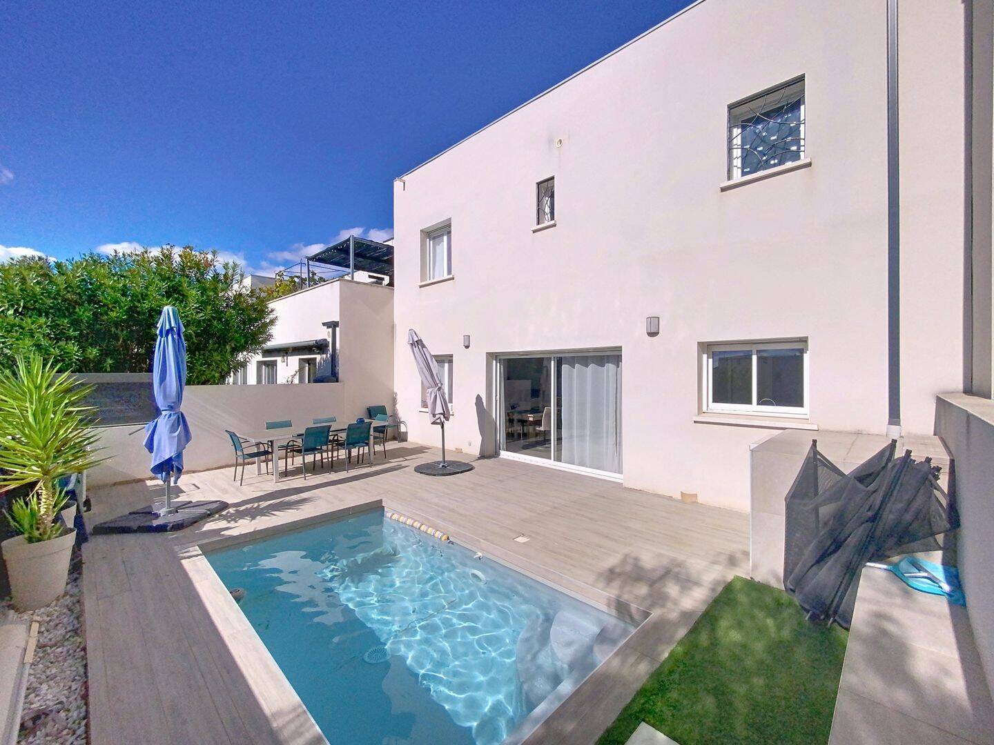 Maison 4 pièces 113 m² · à Lignan-sur-Orb · 113 m² · 294 000 €