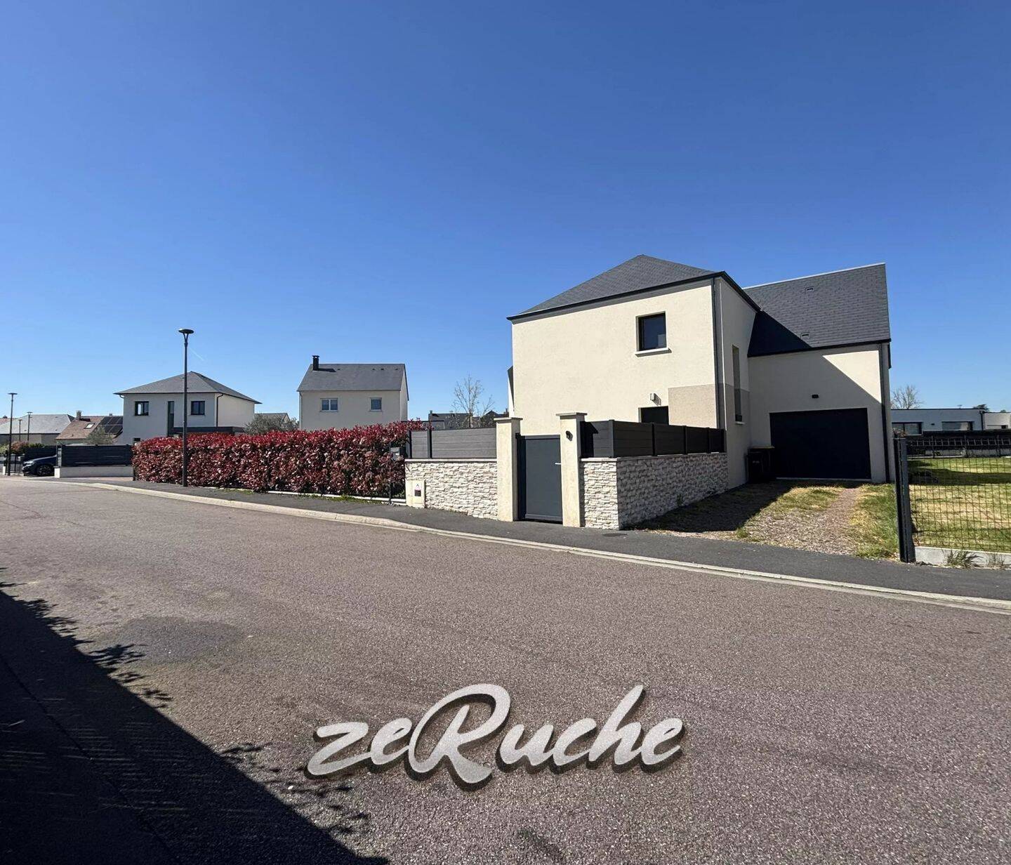 Maison 5 pièces 105 m² · à Feuguerolles-Bully · 105 m² · 376 200 €