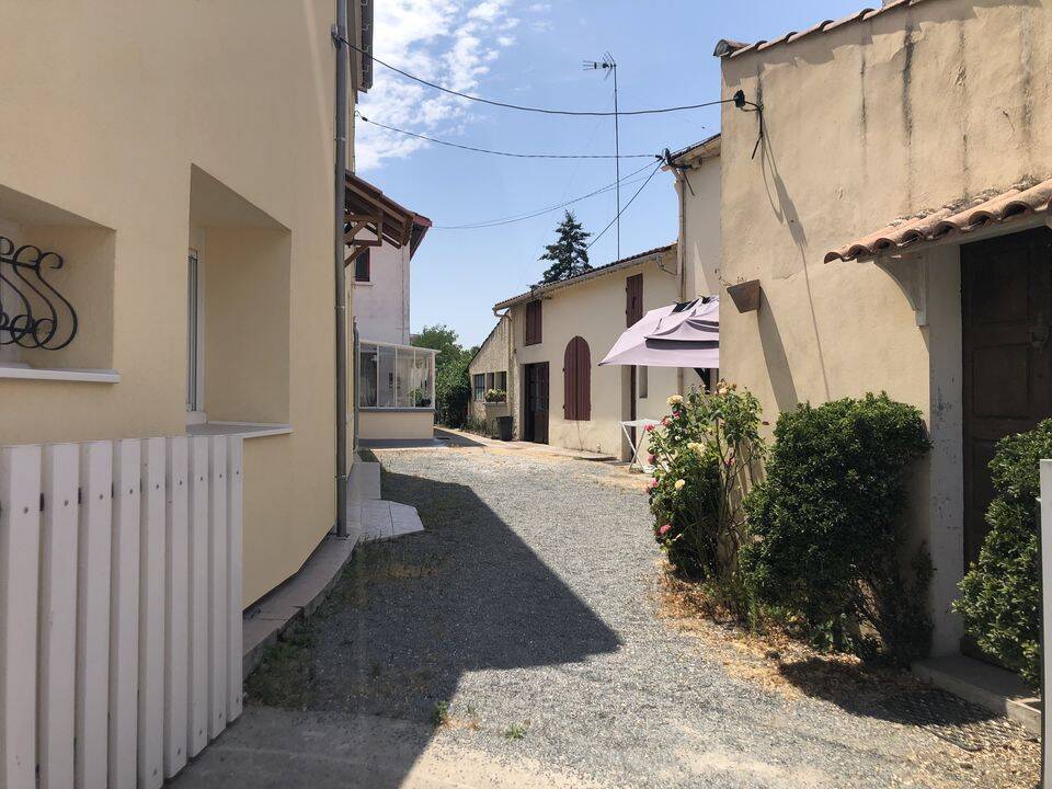 Maison 3 pièces 98 m² · à Saint-Estèphe · 98 m² · 162 000 €