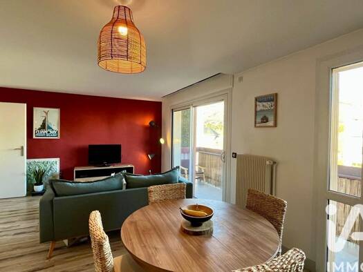 Appartement à vendre 245 000 € 3 pièces 2 chambres 65 m² Étage 3/4 Bassens 73000