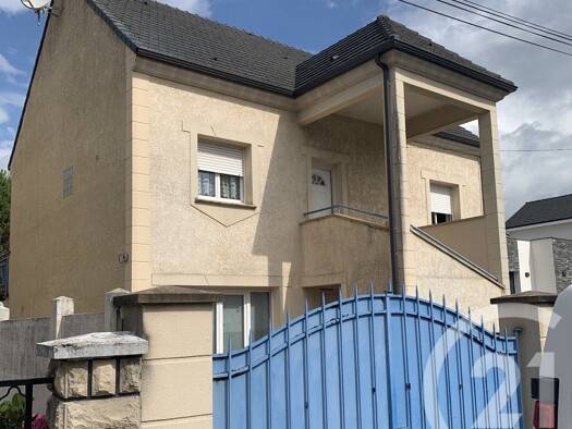 Duplex à louer 1 080 € 3 pièces 2 chambres 55 m² Étage 1/1 Archeveche Ozoir-la-Ferrière 77330