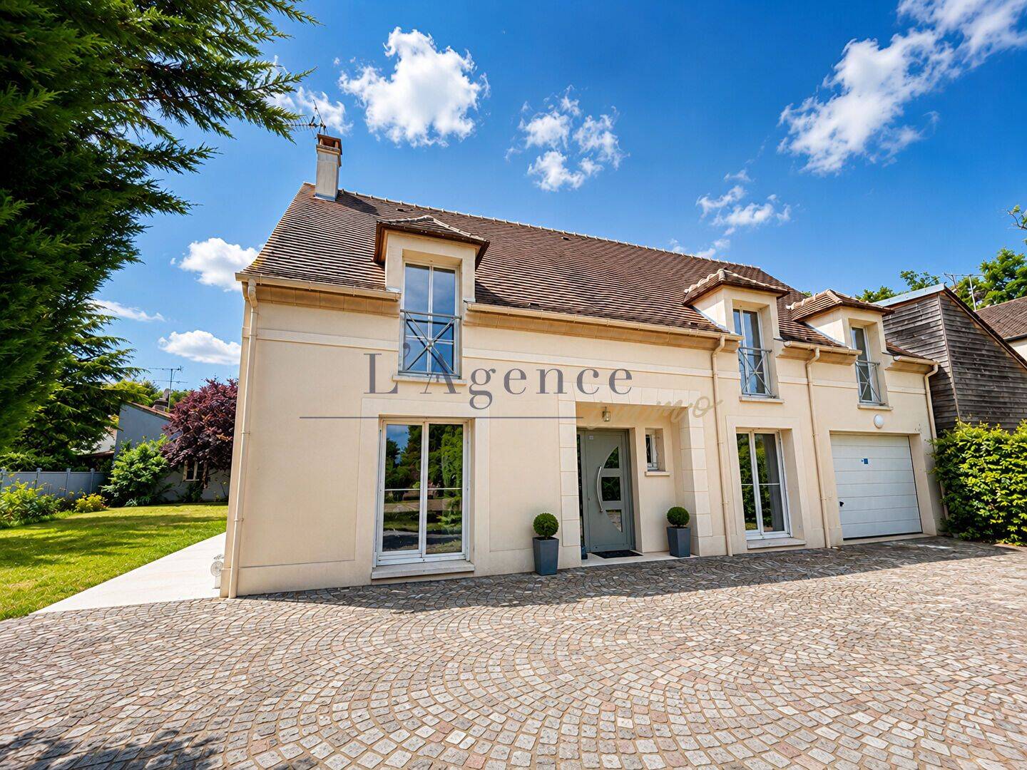Maison 5 pièces 170 m² · à Lamorlaye · 170 m² · 719 000 €