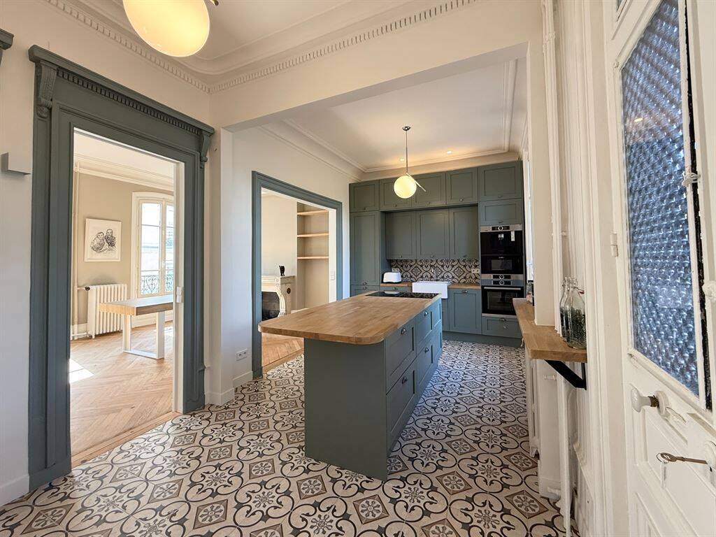 Maison 9 pièces 222 m² · à Rouen · 222 m² · 895 000 €