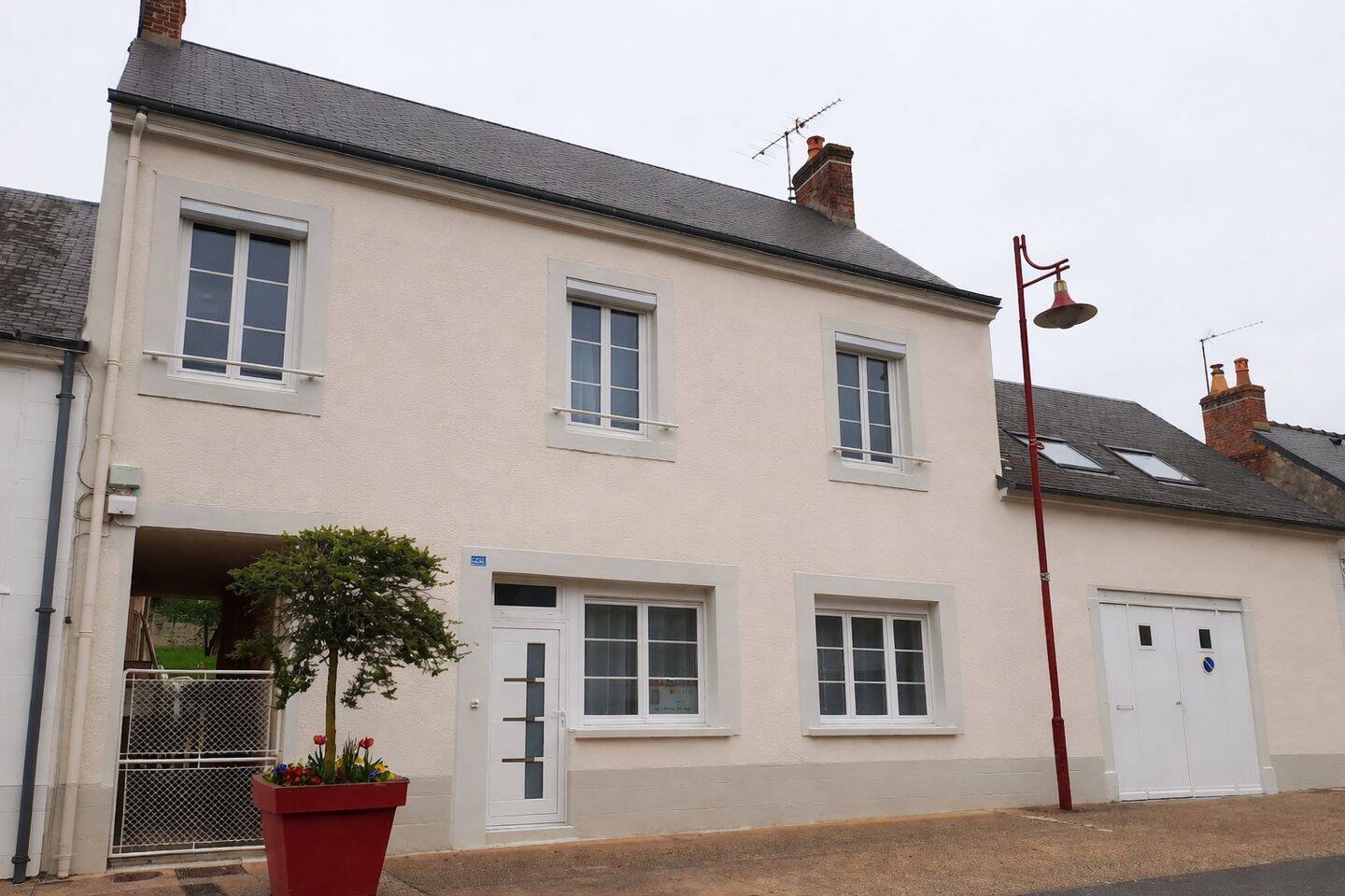 Maison 6 pièces 200 m² · à Coulans-sur-Gée · 200 m² · 228 000 €