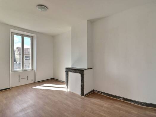 Immeuble à vendre 130 000 € 154 m² Riscle 32400