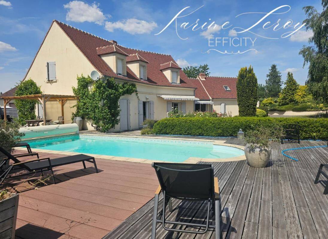 Maison 6 pièces 200 m² · à Montlognon · 200 m² · 530 000 €