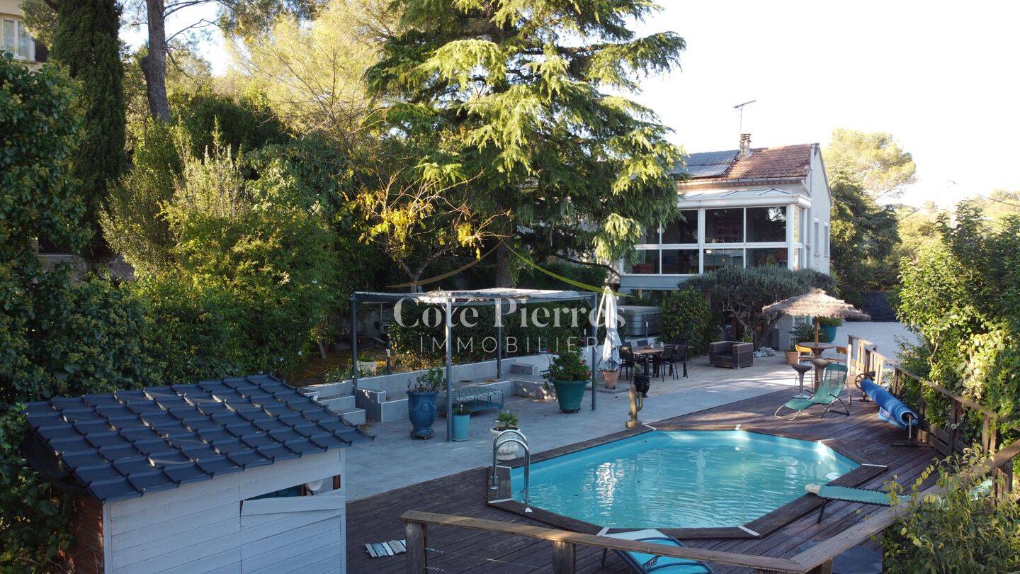 Maison 6 pièces 128 m² · à Nîmes · 128 m² · 463 000 €