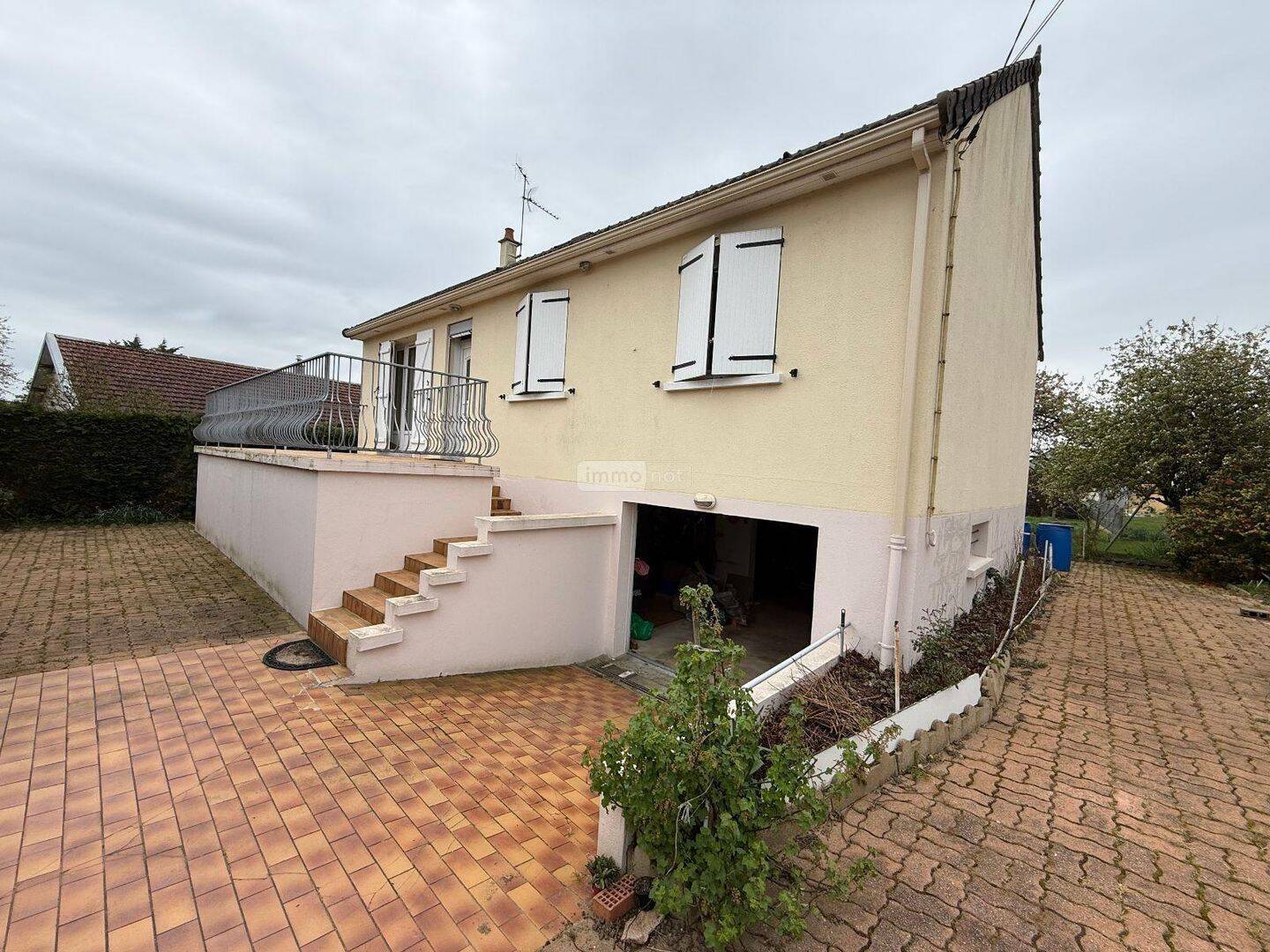 Maison 1 pièce 96 m² · à La Bazoge · 96 m² · 190 000 €