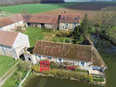 Mas à vendre 650 000 € 11 pièces 9 chambres 435 m² 8 784 m² de terrain Centre Ville Centre et Nord Coulommiers 77120