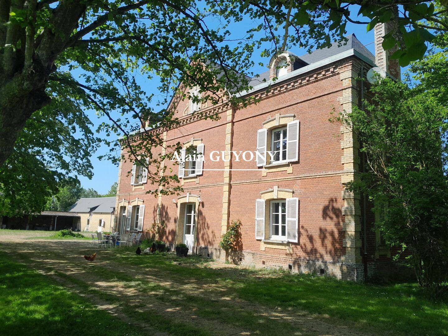 Maison 8 pièces 227 m² · à Cambremer · 227 m² · 840 000 €
