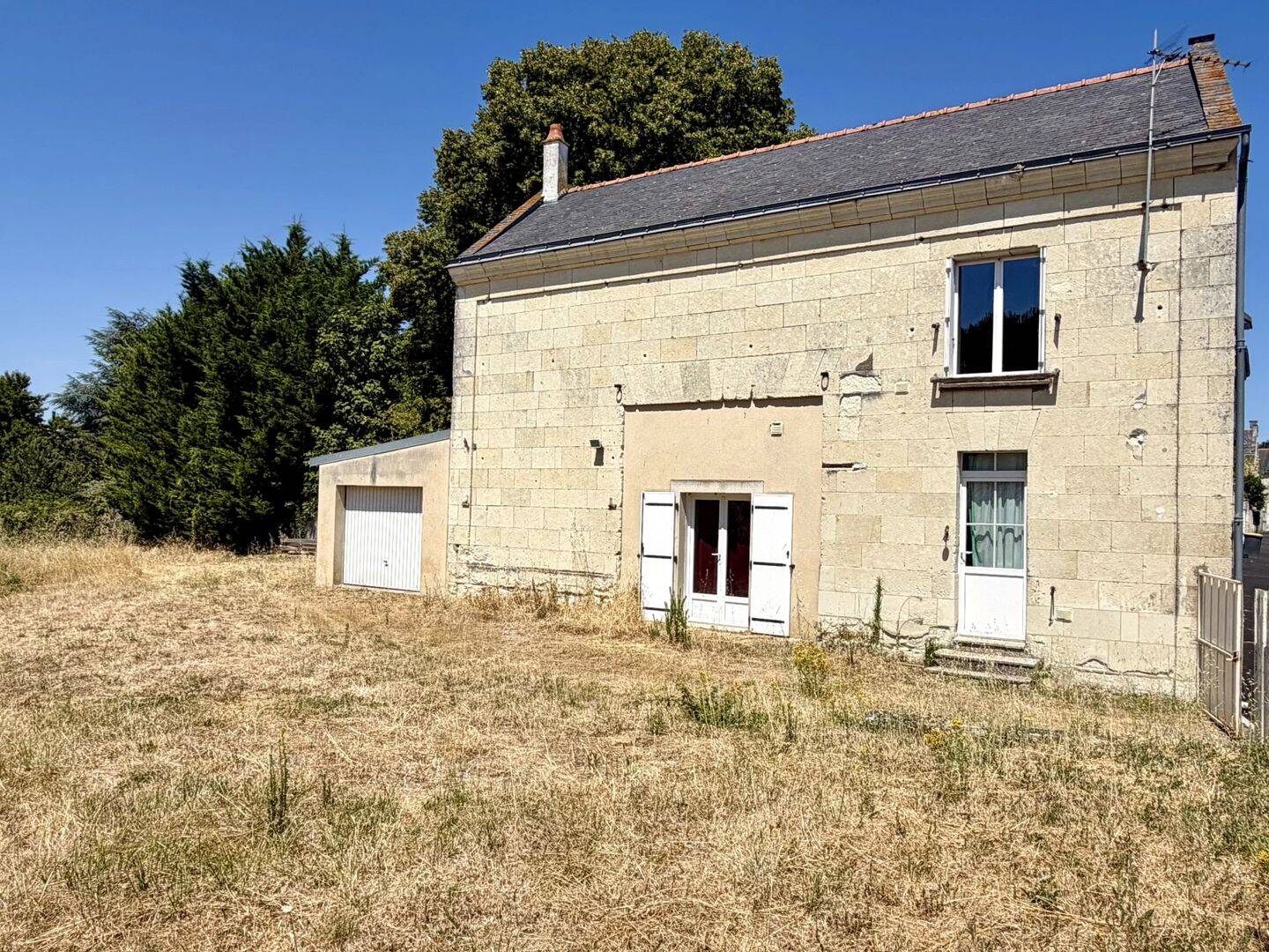 Maison 2 pièces 61 m² · à Bellevigne-les-Châteaux · 61 m² · 117 700 €