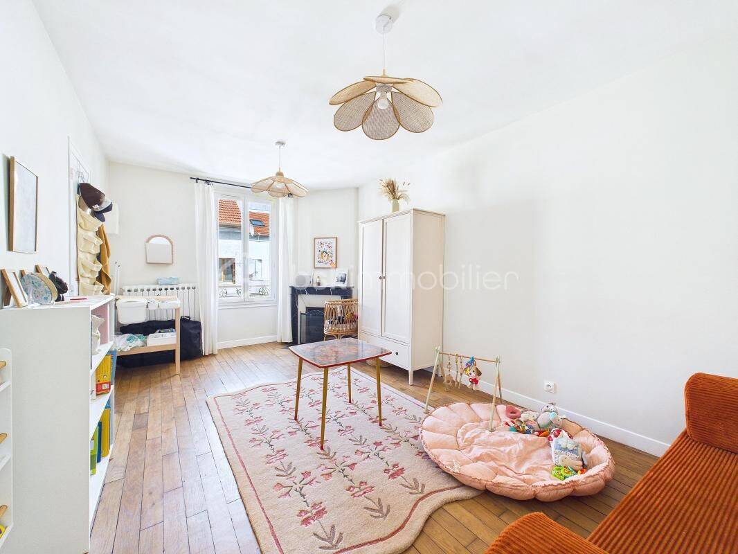 Maison 6 pièces 126 m² · à Noisy-le-Sec · 126 m² · 485 000 €