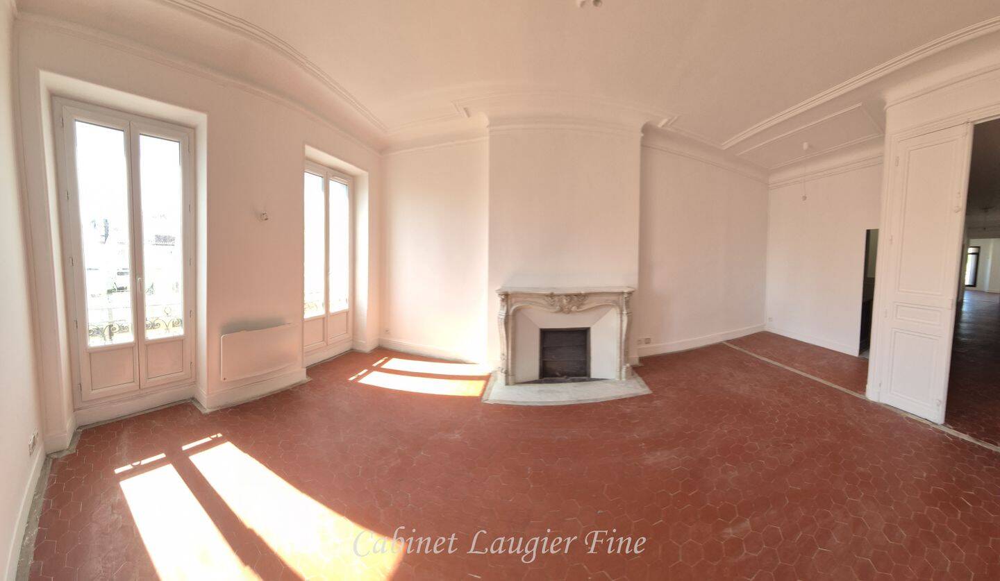 Appartement 3 pièces 101 m² · à Marseille 1er Arrondissement · 101 m² · 1 210 €