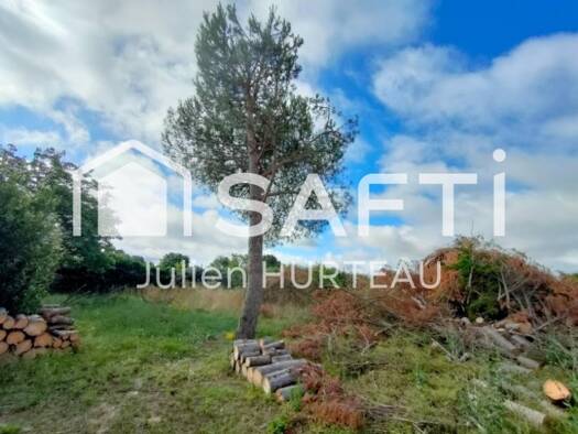 Terrain constructible à vendre 88 000 € 895 m² de terrain Vouillé 79230