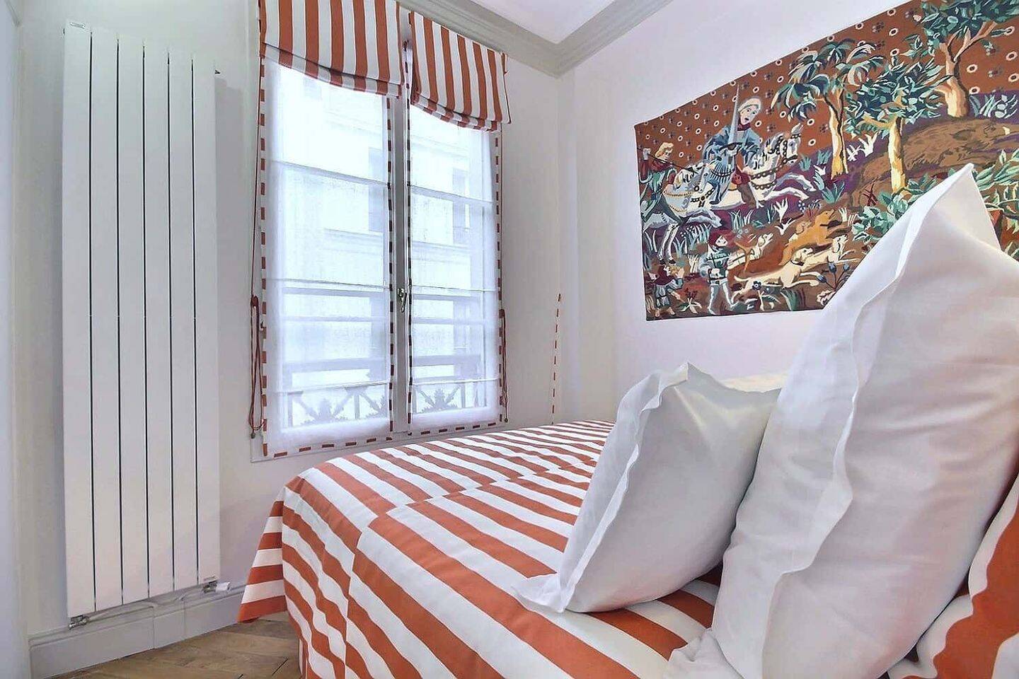 Appartement 1 pièce 32 m² · à Paris 8ème Arrondissement · 32 m² · 1 800 €