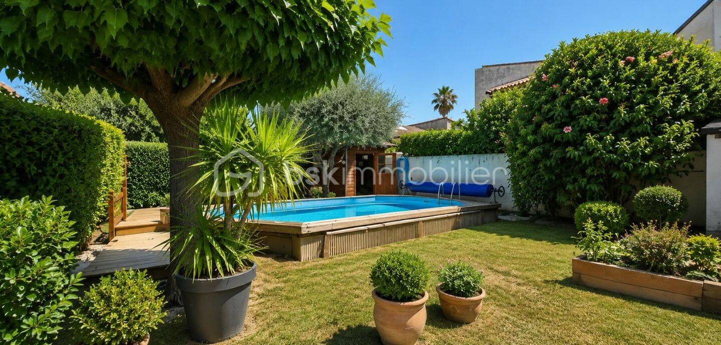 Maison 5 pièces 112 m² · à Milhaud · 111,9 m² · 265 000 €
