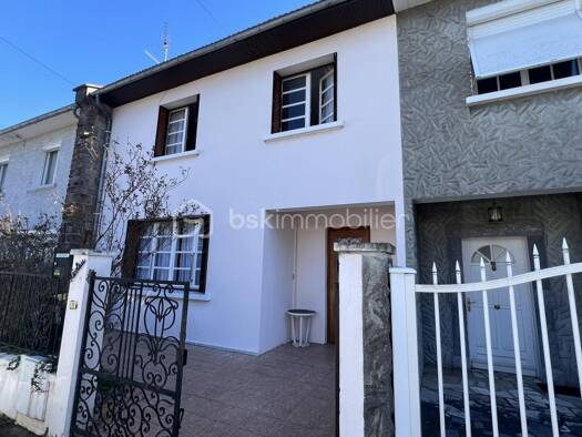 Maison à vendre 159 500 € 5 pièces 3 chambres 80 m² 164 m² de terrain Centre-Soum Lourdes 65100