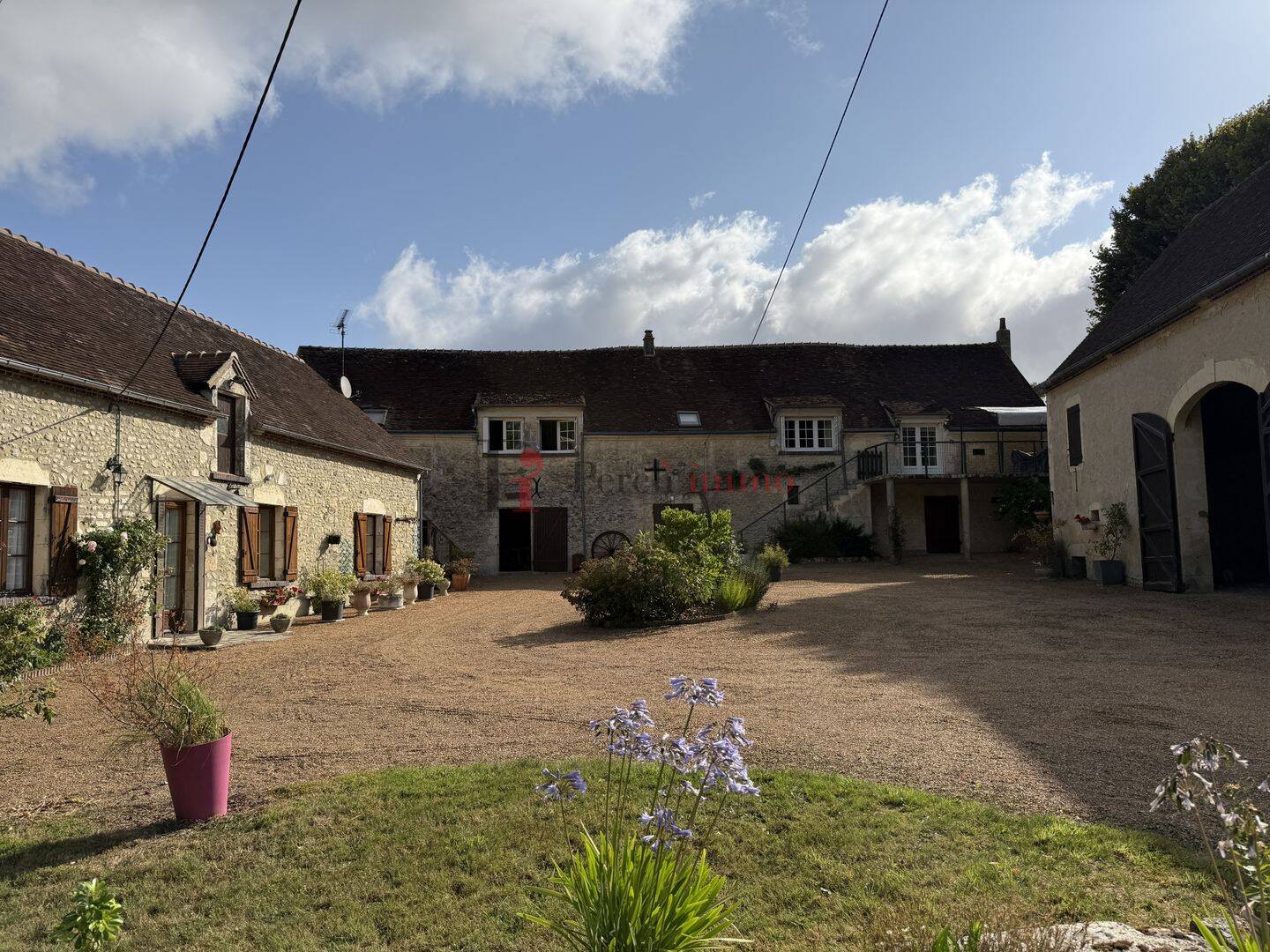 Maison 12 pièces 272 m² · à Perche en Nocé · 271,5 m² · 299 000 €